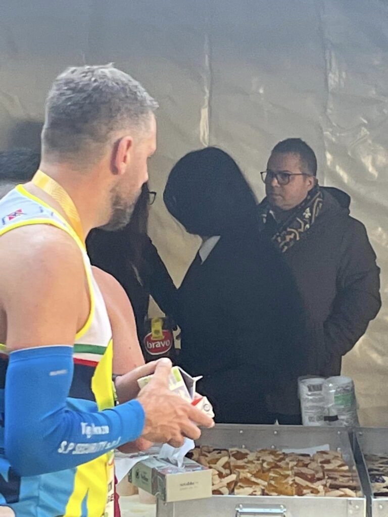 Nuceria-Paganorum Half-Marathon-il Rea al punto ristoro