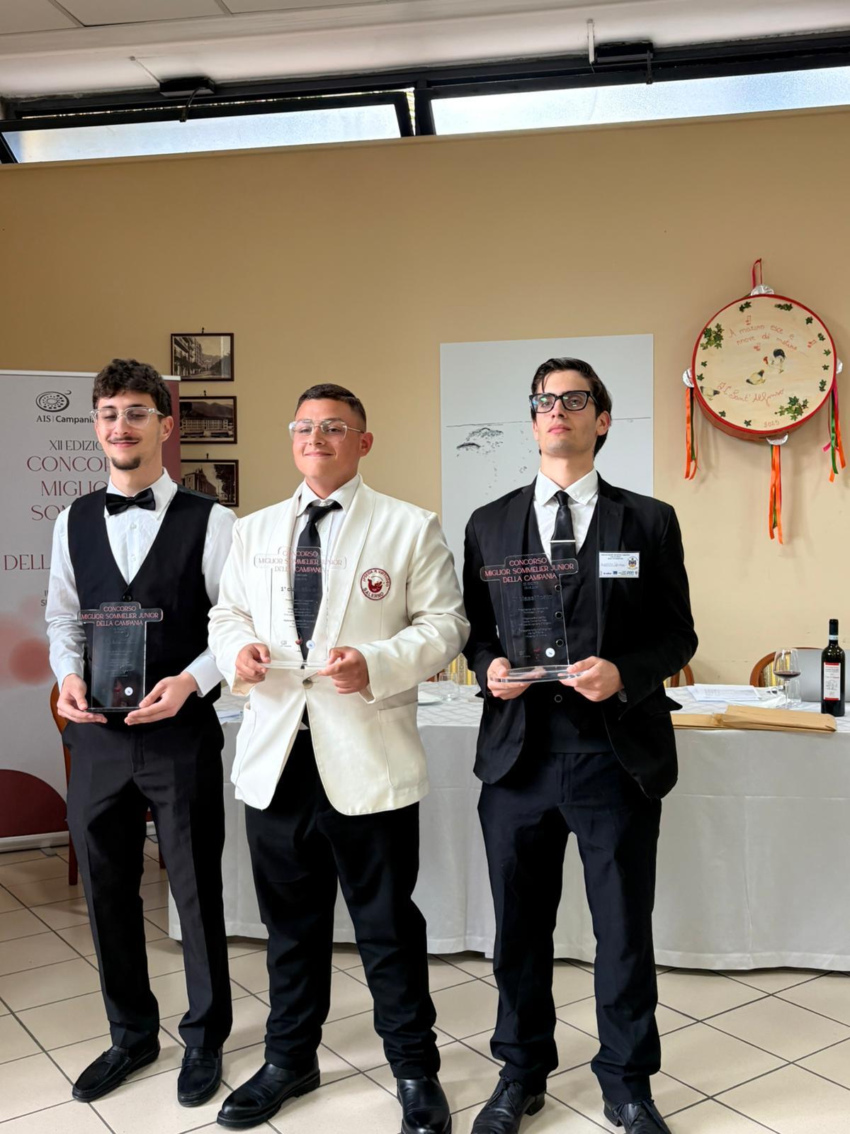 Successo per il Concorso Miglior Sommelier Junior della Campania all'IIS Rea (sede Pagani)