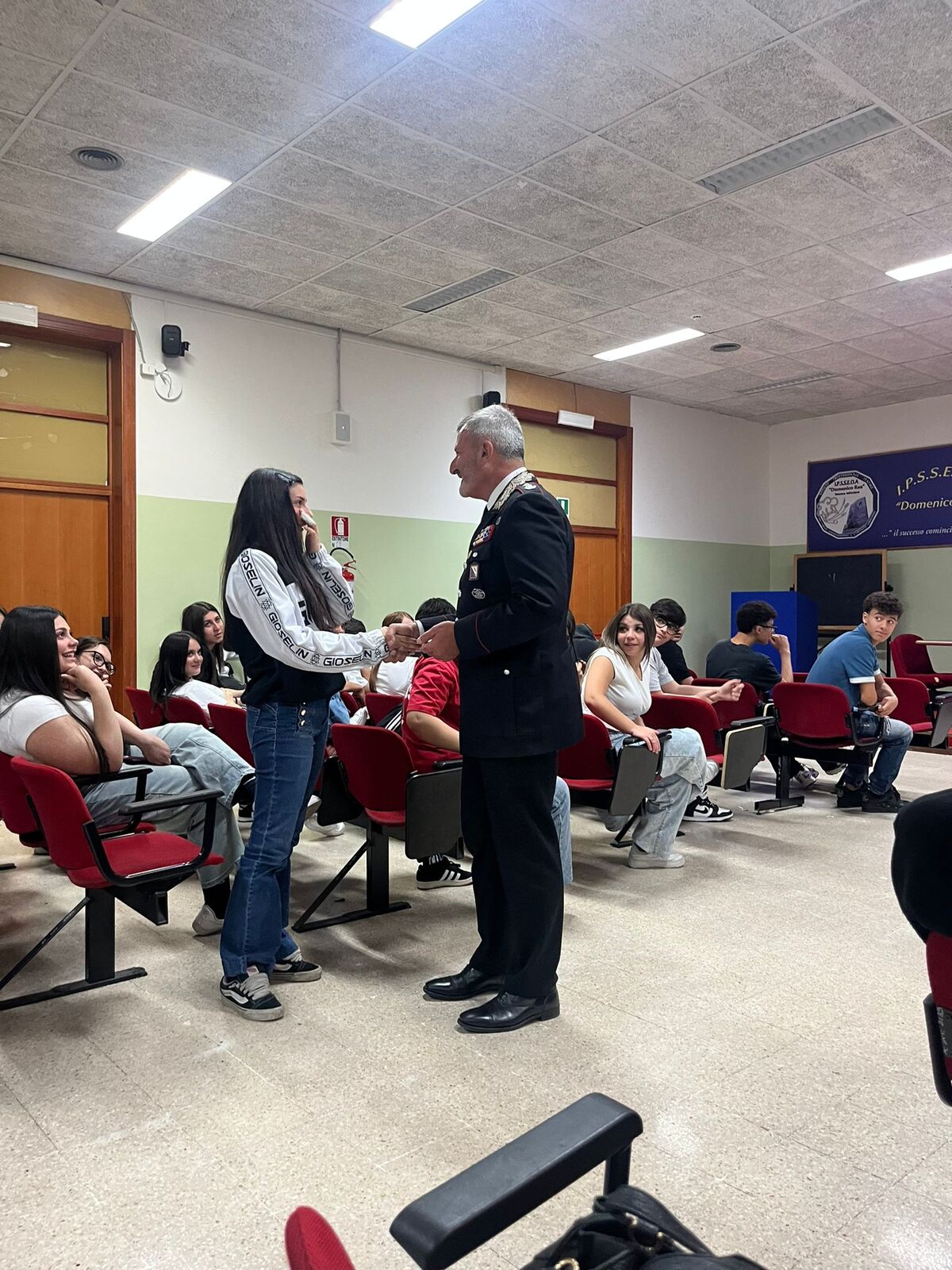 Educazione alla legalità e prevenzione: gli studenti del Rea incontrano l’Arma dei Carabinieri
